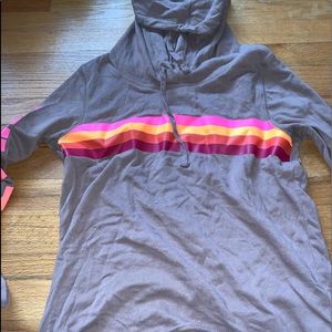 PINK Victoria’s Secret long sleeve hooded top size m